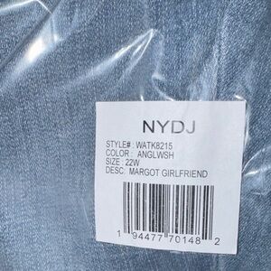 NYDJ NWT Margot Girlfriend Jeans 22W in Angel Wash